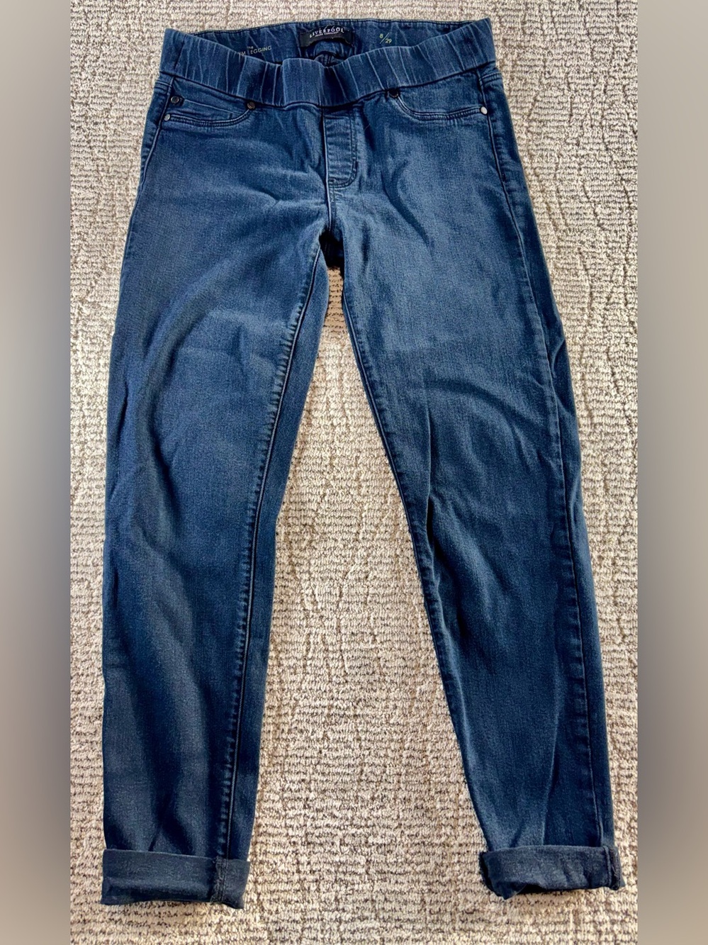 Liverpool Women’s Size 8/29 Medium Wash Pull On The Denim Legging Crop Jeans